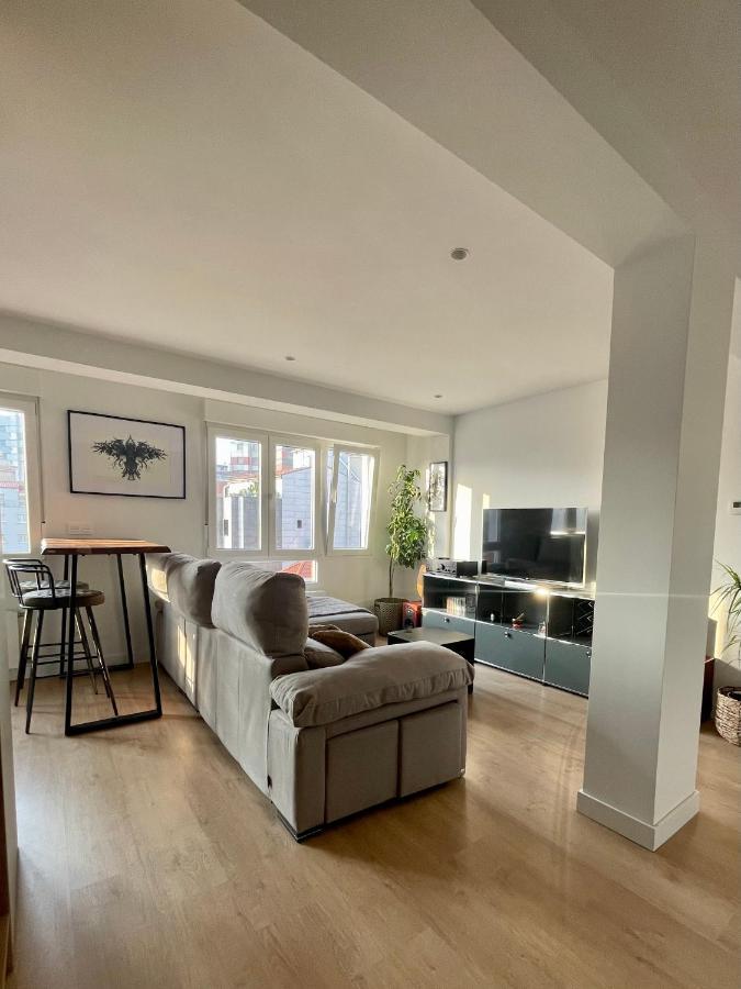 Piso De 2 Habitaciones En Centro, Zona Muy Tranquila Con Playa A 2 Min Andando Gijón Exteriér fotografie